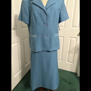 BLACK FRIDAY SALE 
Sag Harbor Suit